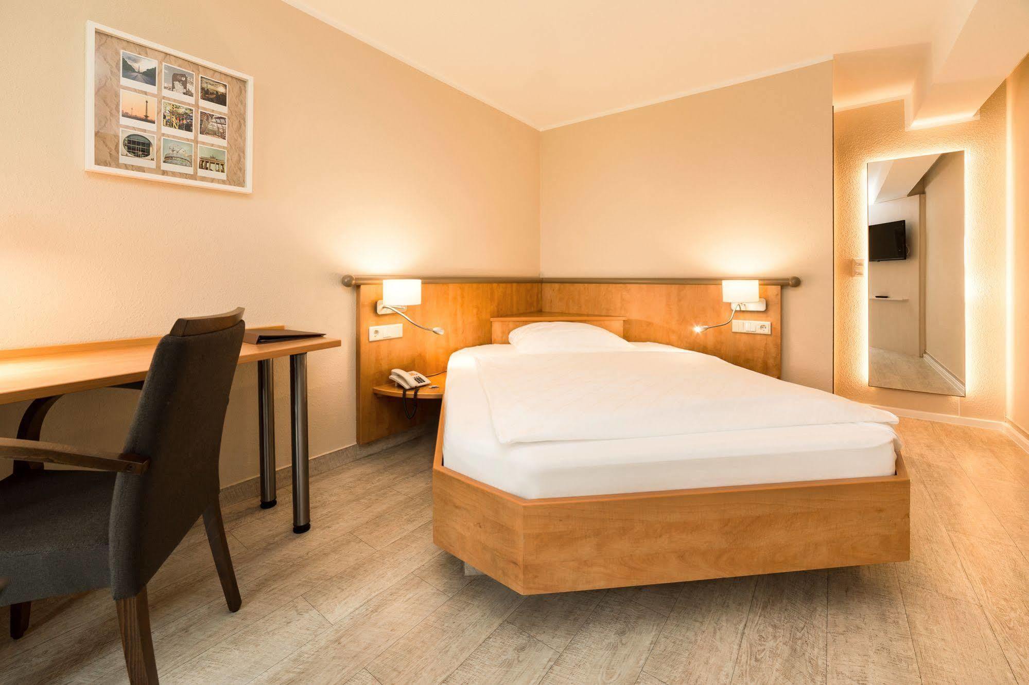 Hotel Spree-Idyll Berlin Ngoại thất bức ảnh
